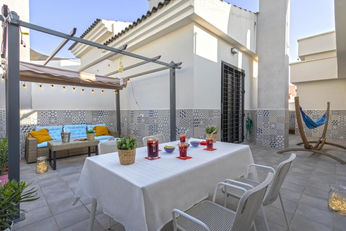 -Malagasunapts- Privateterrace Freeparking Pool Buitenkant foto