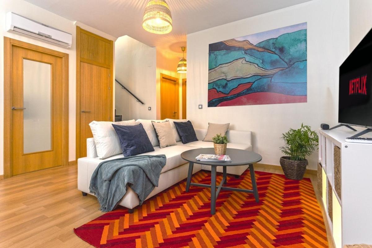 -Malagasunapts- Privateterrace Freeparking Pool Buitenkant foto