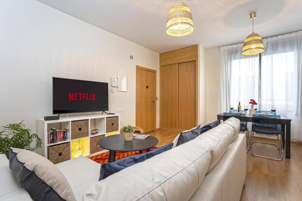 -Malagasunapts- Privateterrace Freeparking Pool Buitenkant foto