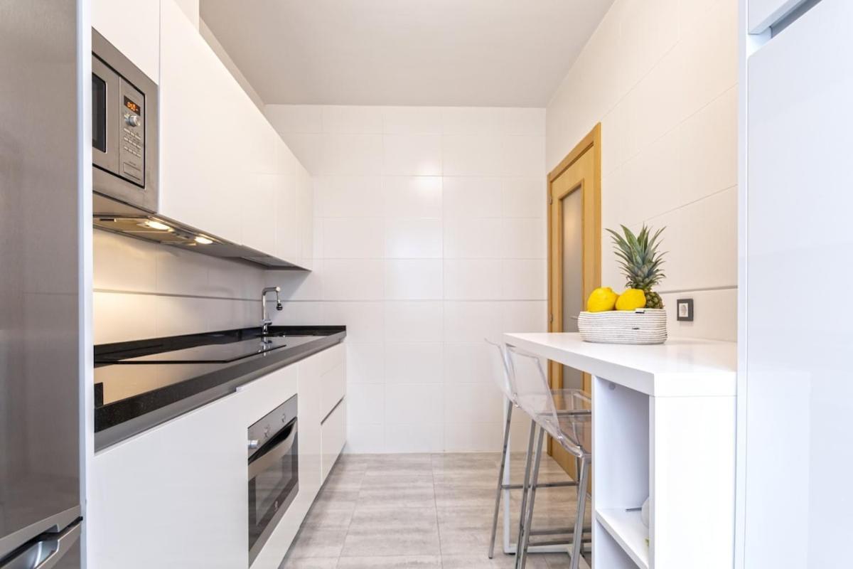-Malagasunapts- Privateterrace Freeparking Pool Buitenkant foto
