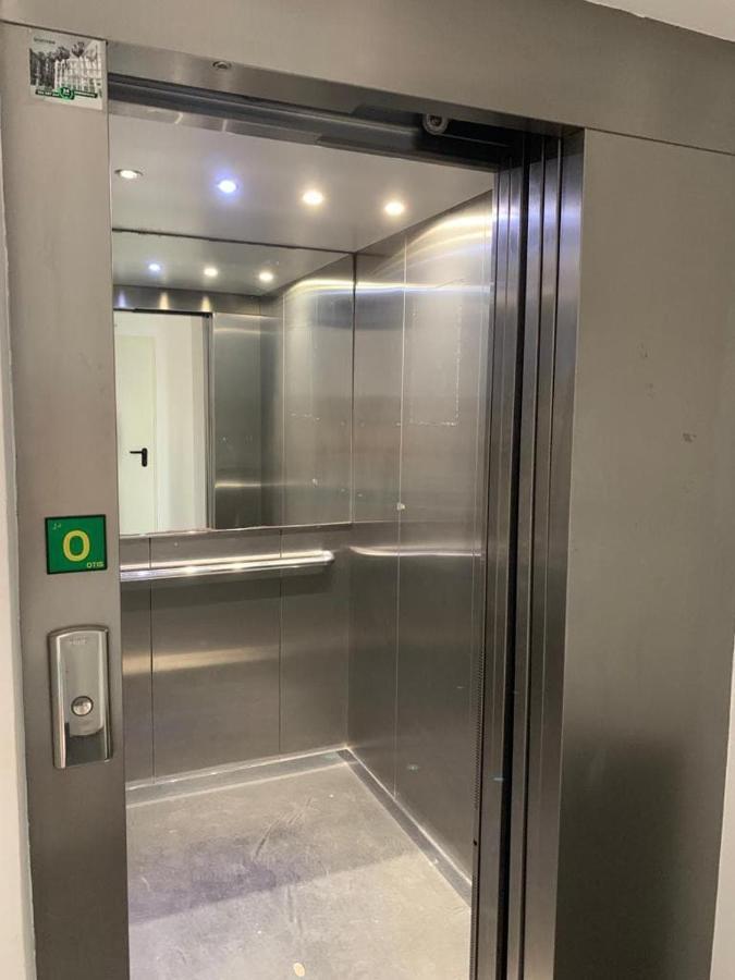 -Malagasunapts- Privateterrace Freeparking Pool Buitenkant foto